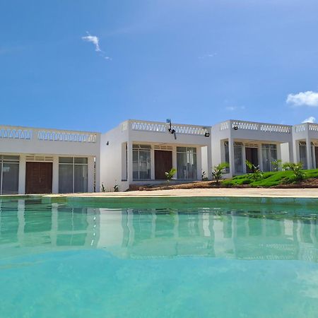 Cave Diani Holiday Apartments Diani Beach Exterior foto